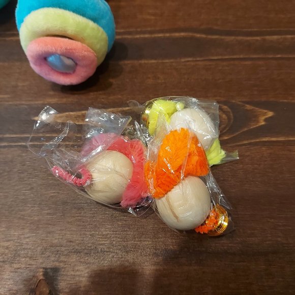 Cat Toy Bundle - Kicker, Feather Top, worms and Balls! - Picture 7 of 8
